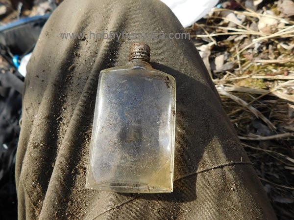 hobbyhistorica ww2 expedition gasmask mountain wehrmacht dump site german perfume ww2