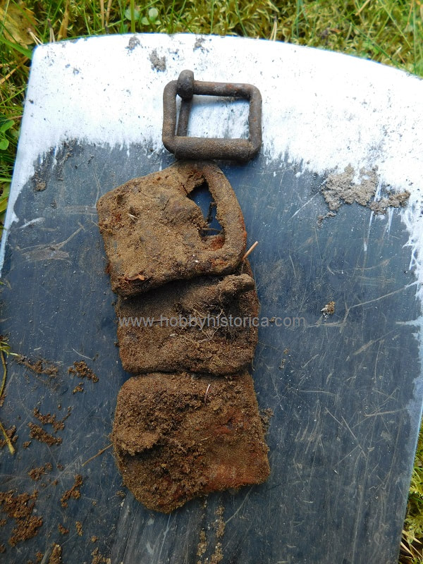 hobbyhistorica metal detecting fisher f5 relic hunting ww2 world war 2 archaeology treasure hunting