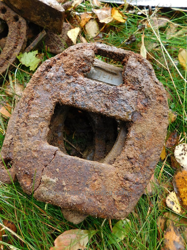 hobbyhistorica ww2 relic hunting metal detecting battlefield searching world war two treasure hunting